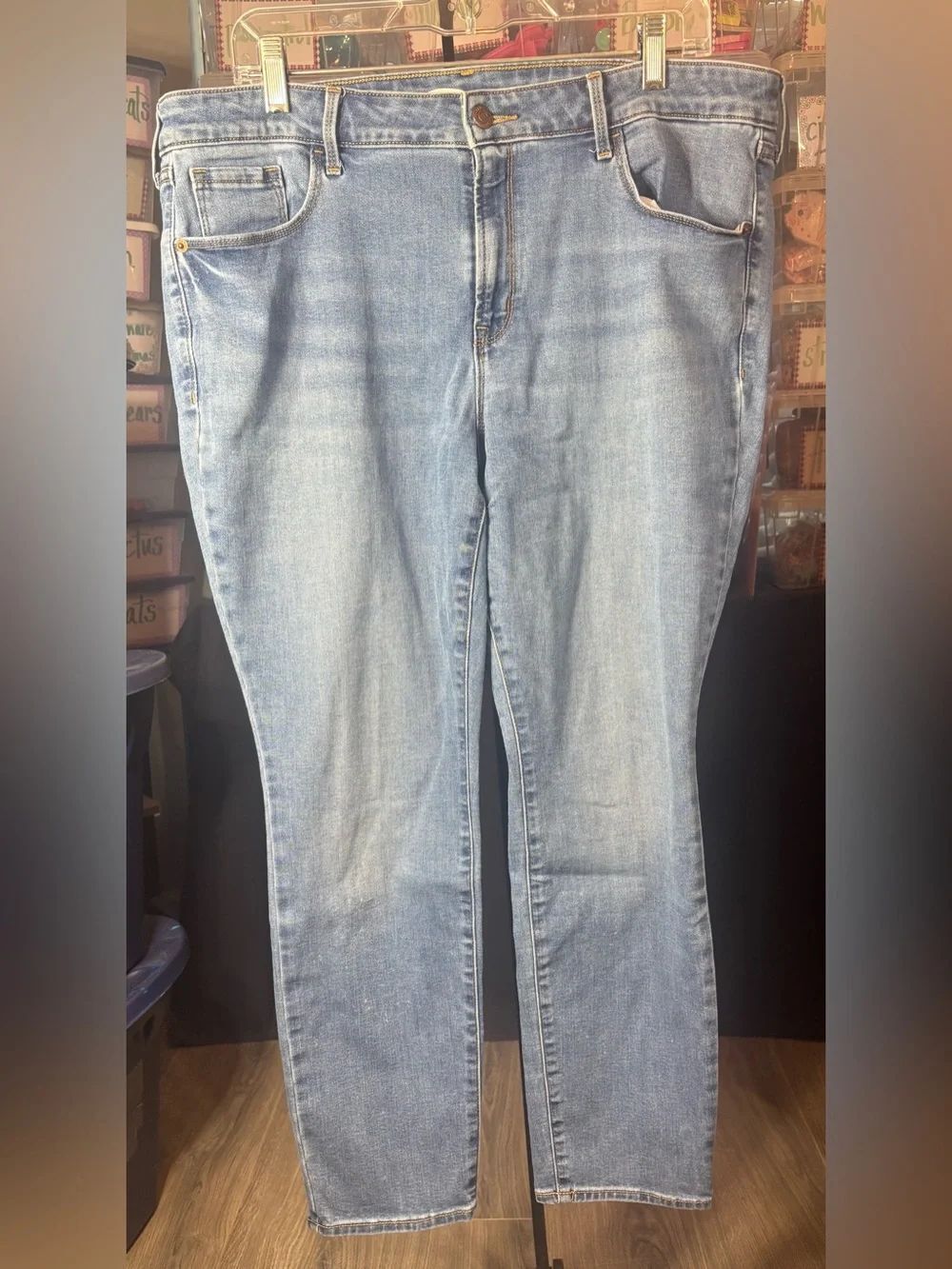 Old Navy Light Wash Skinny Women’s Jeans Size 16 EPC